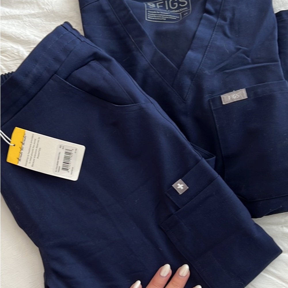 Figs navy set